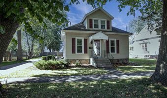 1327 N HARRIMAN St, Appleton, WI 54911
