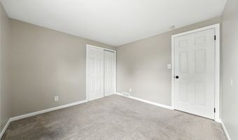 292 Oakbrook Dr, Amherst, NY 14221