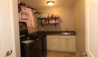 102 Shale Ct, Batesville, IN 47006