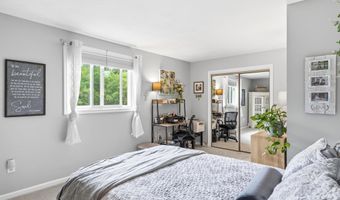 6 Standish Way 2, Amherst, NH 03031