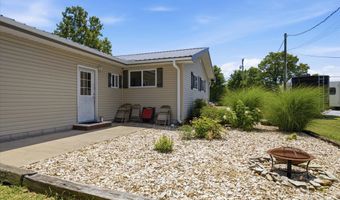 1225 E Church St, Aurora, MO 65605