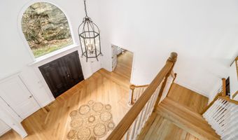 62 Riverford Rd, Brookfield, CT 06804