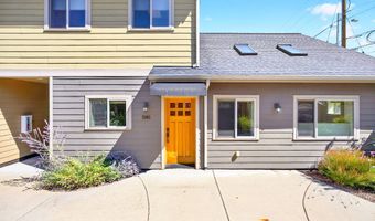 1245 Iowa St, Ashland, OR 97520