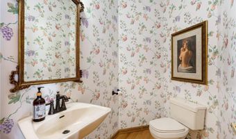 805 27th St SW, Austin, MN 55912