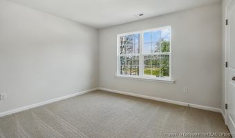 1049 Misty Creek Dr, Aberdeen, NC 28315