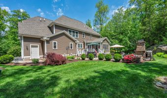 16 Sweetheart Mountain Rd, Canton, CT 06019