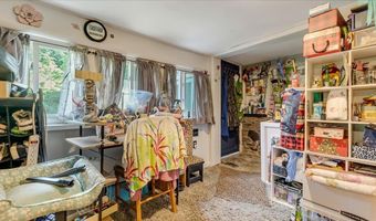 6680 Haasadahl Rd, Allentown, PA 18106