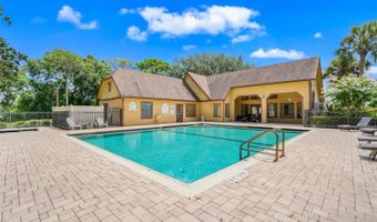 325 LAKEPOINTE Dr 304, Altamonte Springs, FL 32701