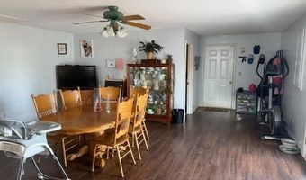 220 S Park Ave, Aurora, MO 65605