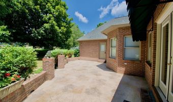 1689 Peppertree Dr, Alcoa, TN 37701