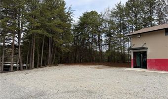 727 Airport Rd, Baldwin, GA 30511