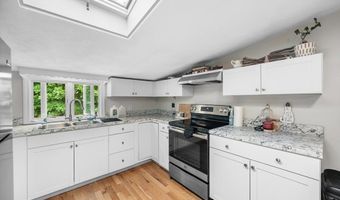 463 Elliott St, Beverly, MA 01915