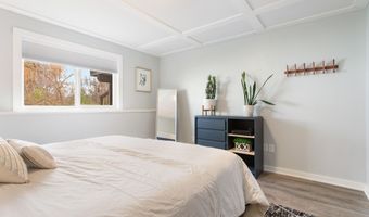 10902 Woodedge Dr, Allendale, MI 49401