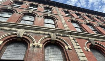 49 E Main St, Amsterdam, NY 12010