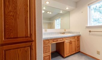 59649 Okanagan Ln, Bend, OR 97702