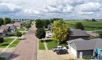 212 S Augusta Ave, Brandon, SD 57005
