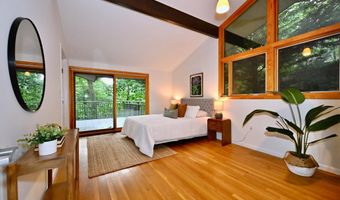 7019 MACARTHUR Blvd, Bethesda, MD 20816