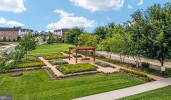 23669 GOLDEN EMBERS Sq #403, Ashburn, VA 20148