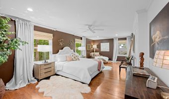 9225 ALDERSHOT Dr, Bethesda, MD 20817