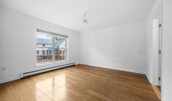 202 Pearl St, Bangor, ME 04401