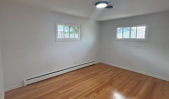 24 Joanne Ct, Albany, NY 12209