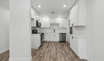 612 S 9th St, Aransas Pass, TX 78336