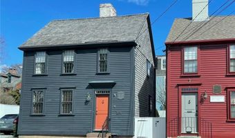 11 Cross St, Newport, RI 02840