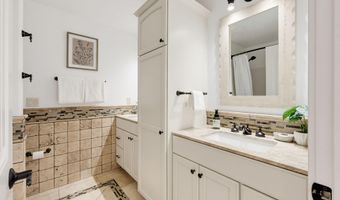 524 Drager St, Ashland, OR 97520