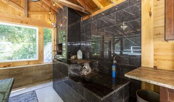 50 Chidsey Rd, Avon, CT 06001