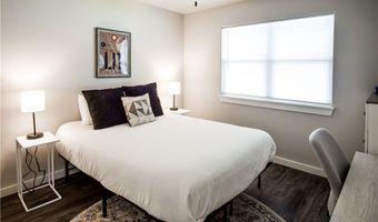 1306 SE C St, Bentonville, AR 72712