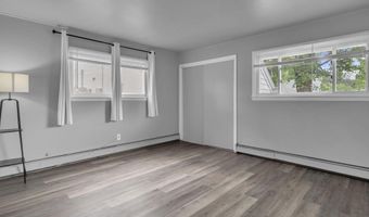 6 Briarwood Rd, Albany, NY 12211