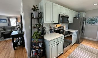 37 Mill Stream Ln, Arundel, ME 04046
