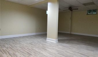 219 Brentwood Dr, Advance, NC 27006