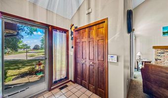 4116 Polo Park Dr, Willoughby, OH 44094