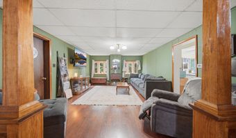 22 N Metcalf Ave, Amboy, IL 61310