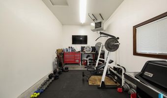 1604 W River Bend St, Brandon, SD 57005