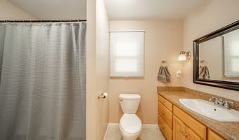 149 E 75th St, Anderson, IN 46013