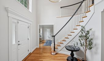 15 Strafford Ln, Bedford, NH 03110