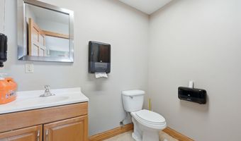 135 E Brown Dr, Avilla, IN 46710