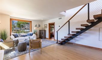 2106 Lakeshore Dr, Agoura Hills, CA 91301