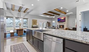 164 Crescent Rdg, Adkins, TX 78101
