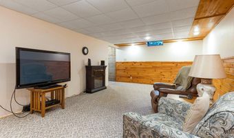36 Woodlawn Ave, Auburn, ME 04210