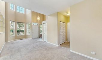 1 Clara Ct, Algonquin, IL 60102