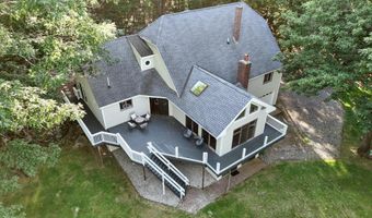 17 Stone Pound Ln, Atkinson, NH 03811