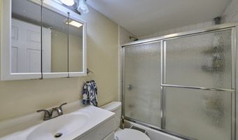 15-17 Peaceable St, Boston, MA 02135