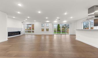 460 W Stadium Blvd, Ann Arbor, MI 48103