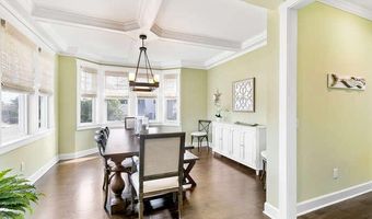 45 Strickland St, Bay Head, NJ 08742