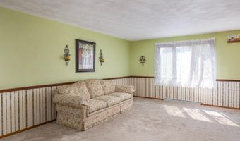 3323 N MORRISON St, Appleton, WI 54911