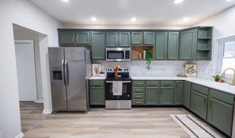 330 W McKeever St, Andrews, IN 46702