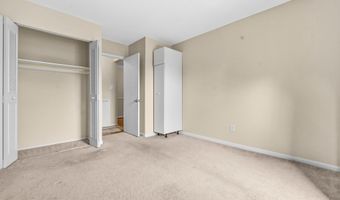 8318 TOBIN Rd 31, Annandale, VA 22003